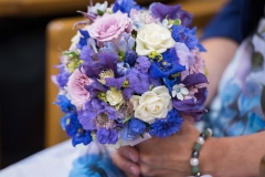 Brautstrauß in violett-blau-weiß (1)_